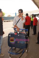 Arjan Bajwa leave for IIFA Colombo in Mumbai Airport on 1st June 2010  (5).JPG
